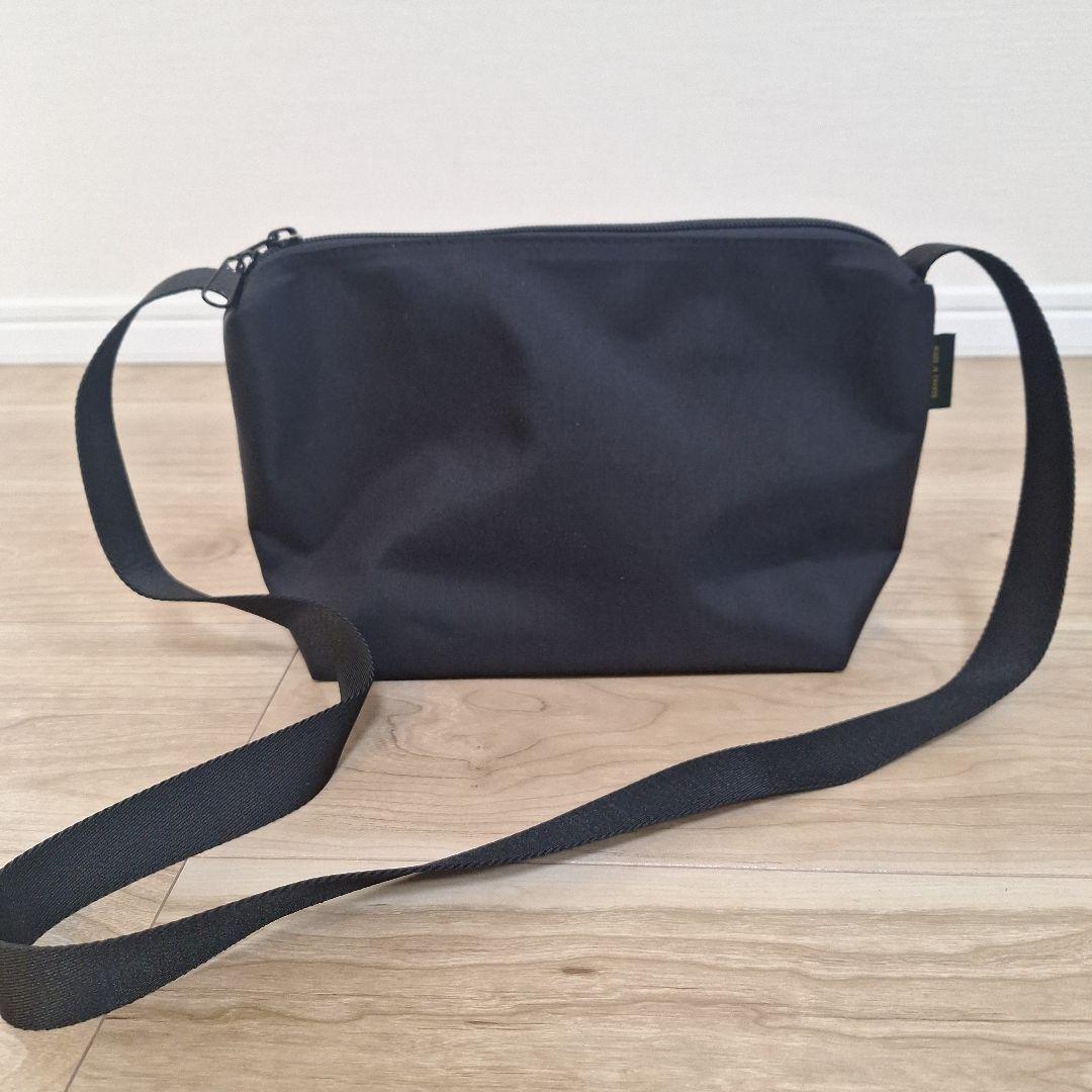 エルベシャプリエ　スクエアショルダーバッグ　1752N