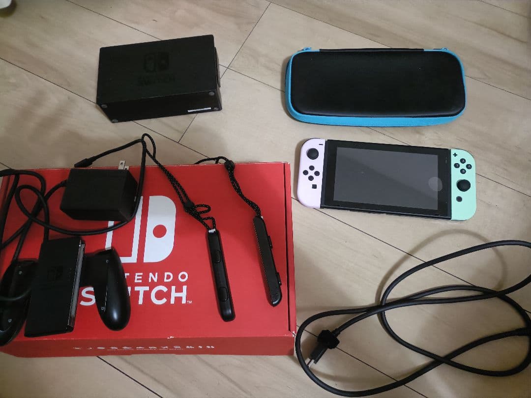 Nintendo Switch本体+キャリングケース+64G SDカード