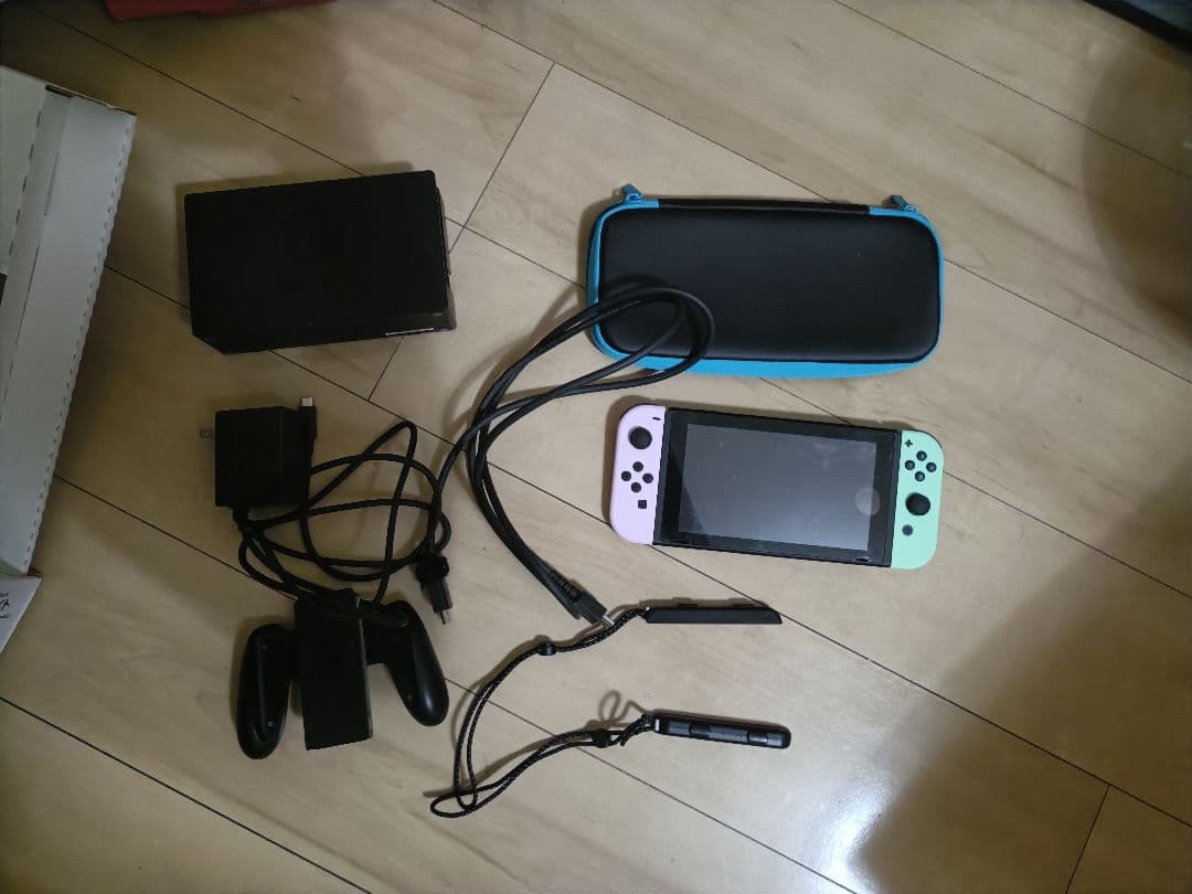 Nintendo Switch本体+キャリングケース+64G SDカード
