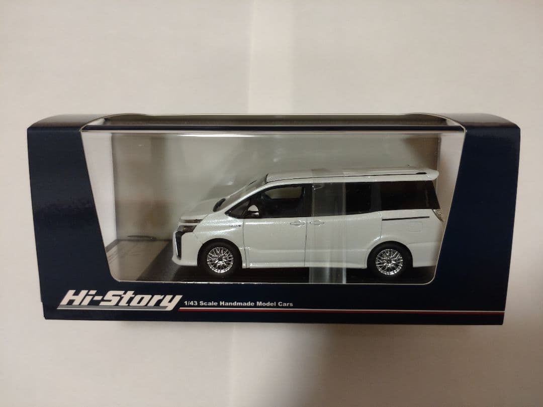 た*つ様 ハイ・ストーリー トヨタ VOXY(ヴォクシー) ミニカー 1/43