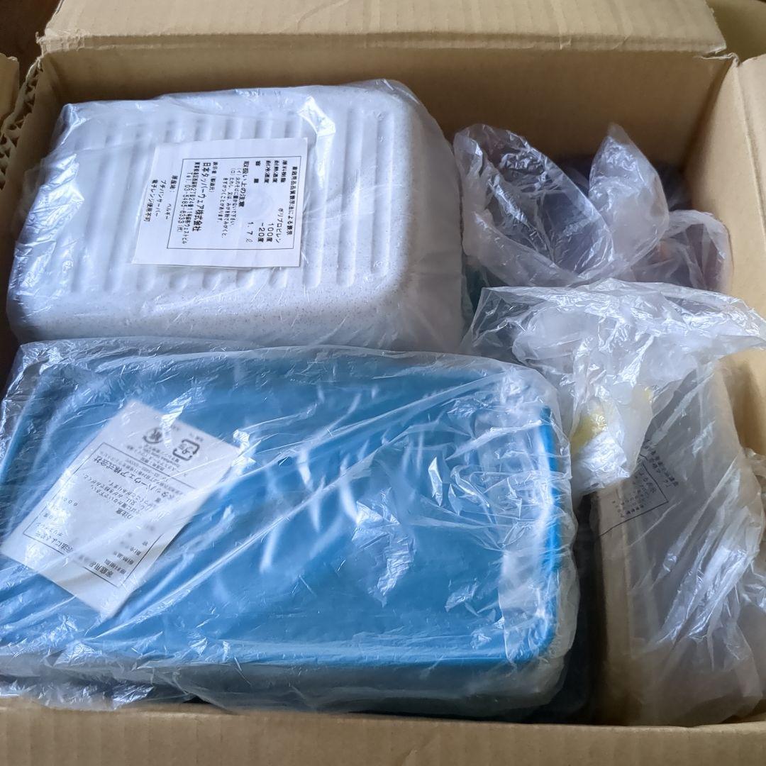 （270）タッパウェアスクエア型タッパ詰め合わせかなりお得　未使用　説明必読