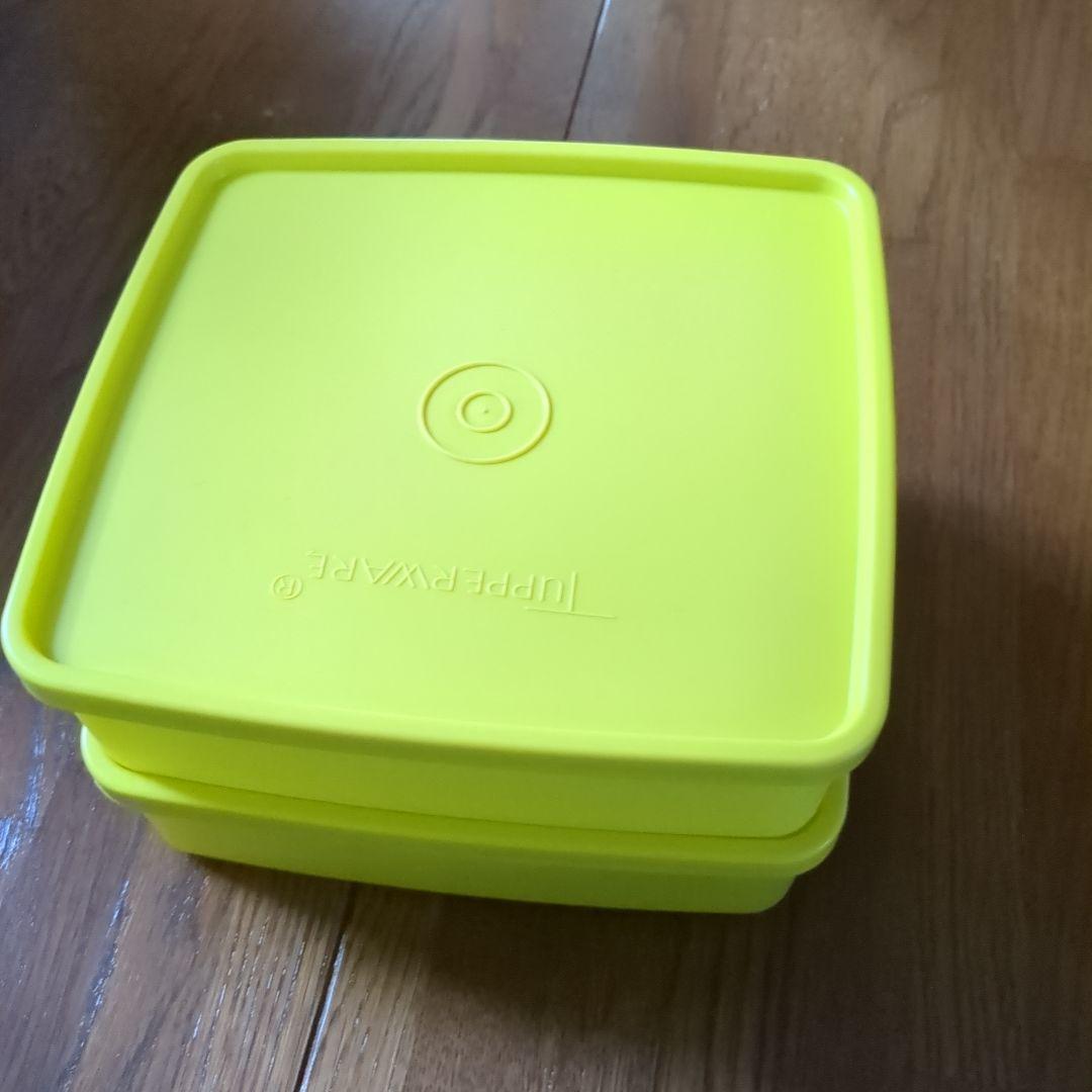 （270）タッパウェアスクエア型タッパ詰め合わせかなりお得　未使用　説明必読