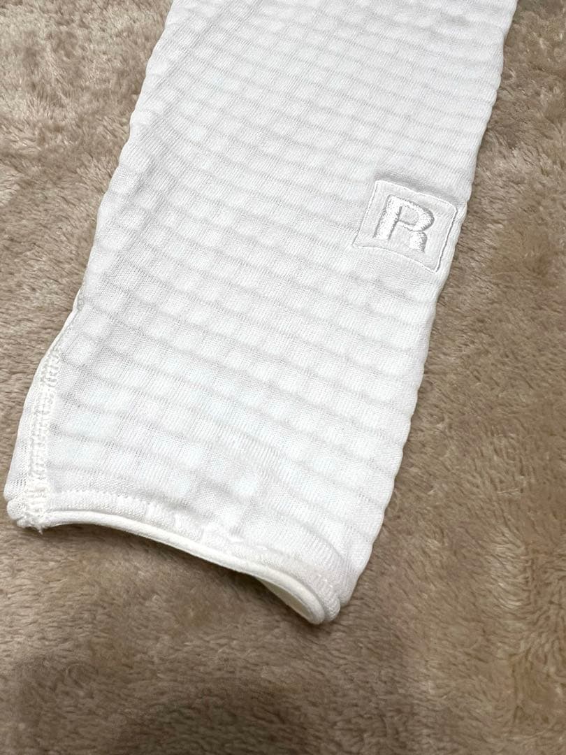 お値下げ中‼️美品 パタゴニア ウィメンズ・R1プルオーバー S ハーフジップ