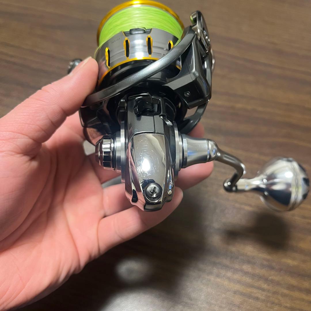 18 BLAST（ブラスト） LT5000D-CXH スピニングリール