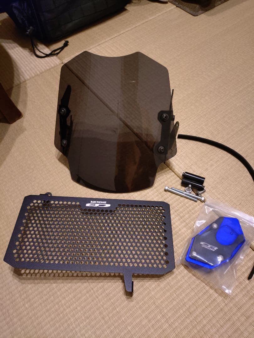 CB250R用　ドレスアップセット　スクリーン