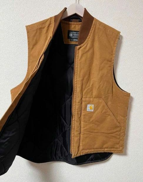 カーハート ブラウン キルティングダウンベスト