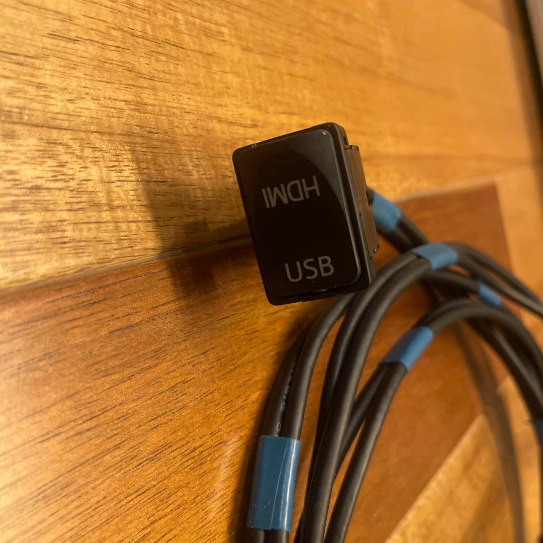 トヨタ純正 USB/HDMI入力端子：08541-00540