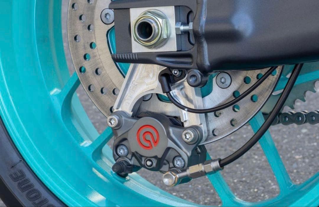 OVER│キャリパーサポート リア 下側│MT-09(21-23)│ブレンボ2P