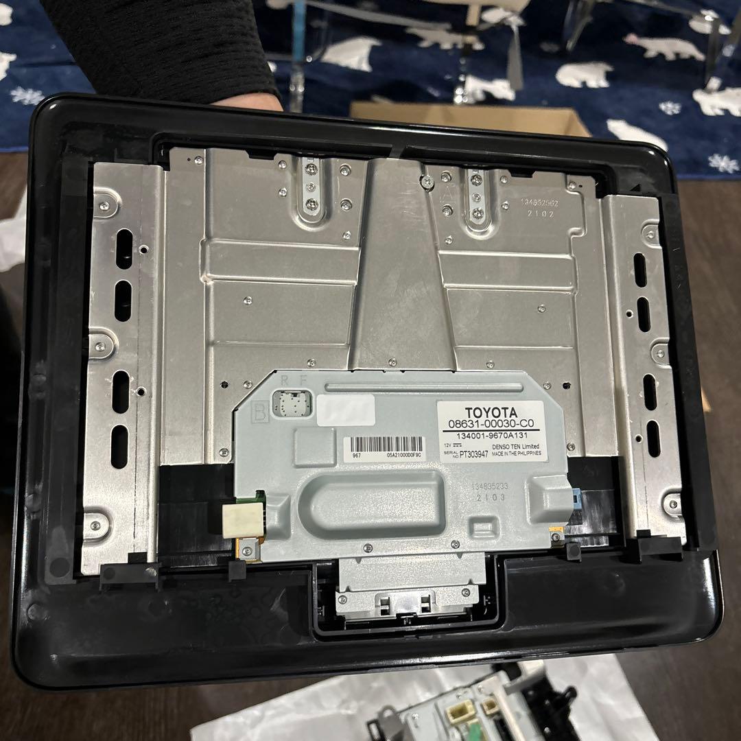 トヨタ純正ナビ、後部モニターのセット