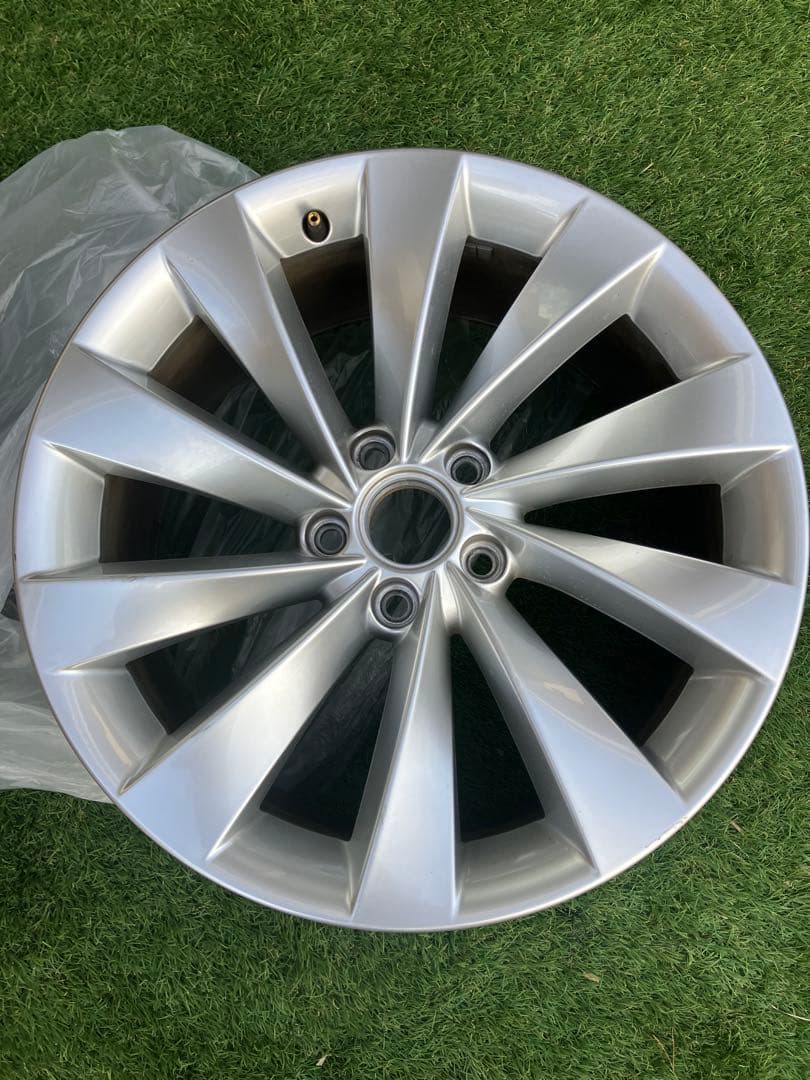 フォルクスワーゲン　シロッコ　純正ホイール　18インチ