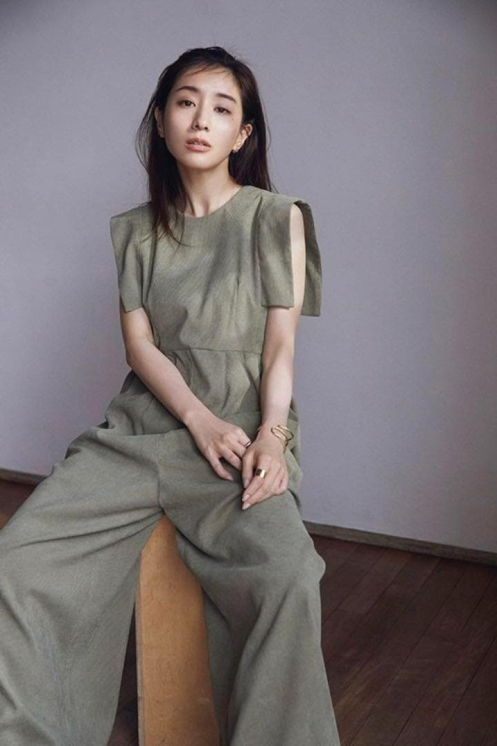 CLANE×田中みな実 SQUARE SLEEVE ALL IN ONE