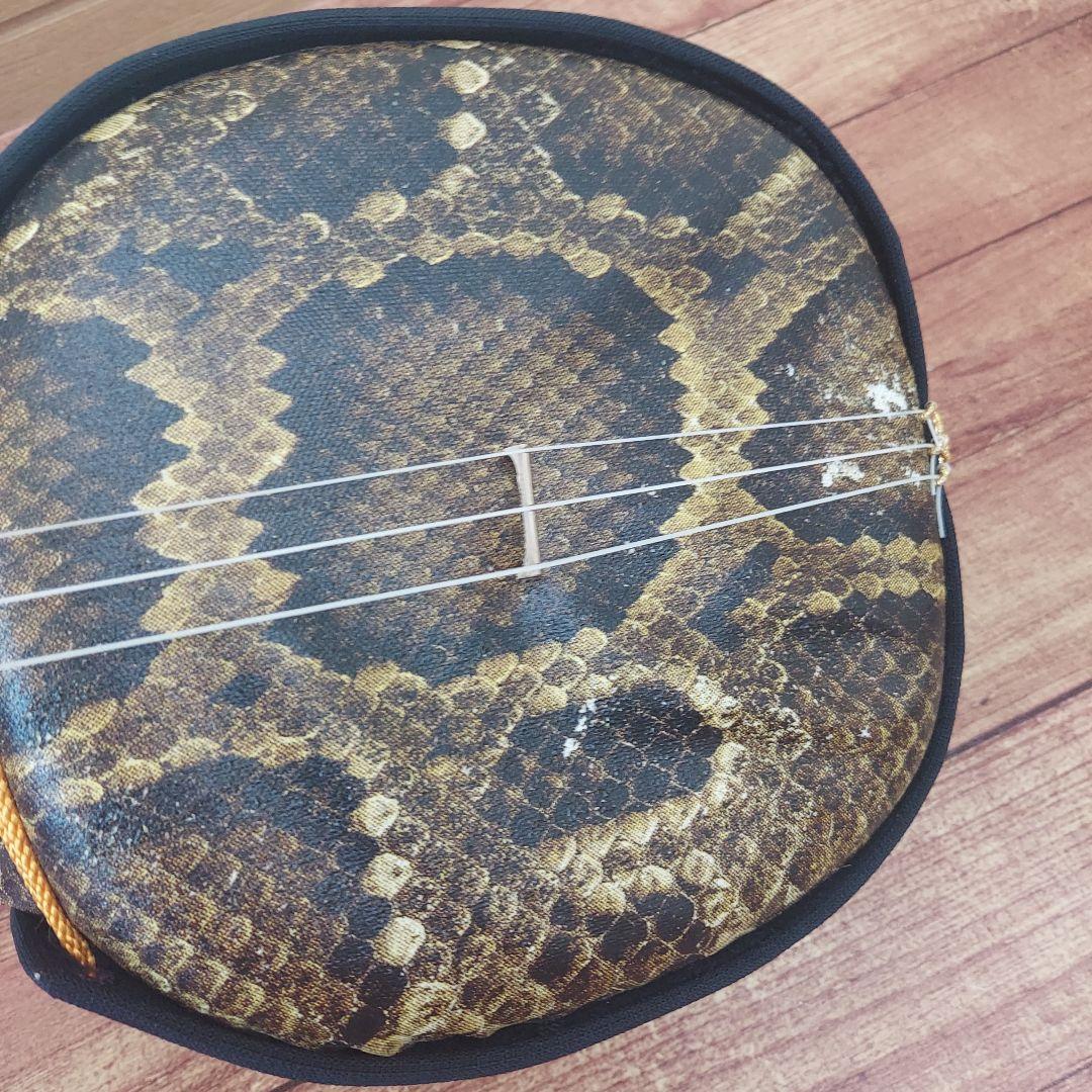 守礼印 ハードケース 三線 全長79cm 蛇皮柄　鍵付き