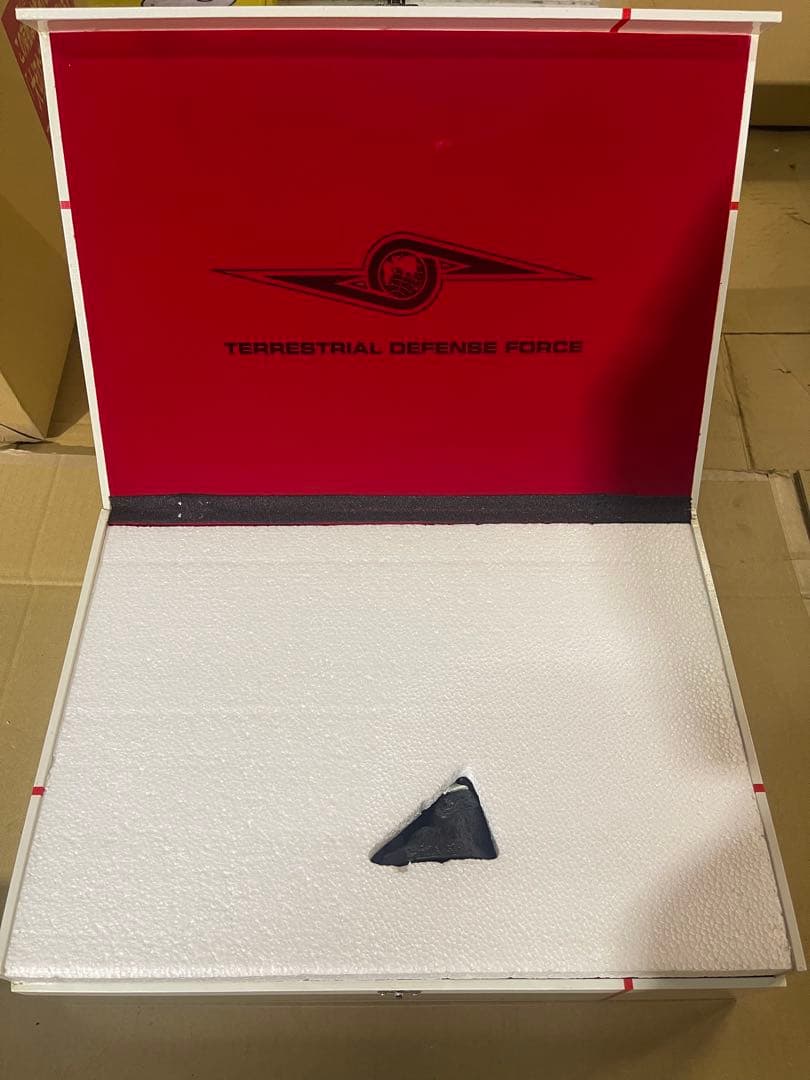 新品アンヌ隊員 プレミアムBOX ウルトラヒロイン伝説ひし美ゆり子さんサイン入り