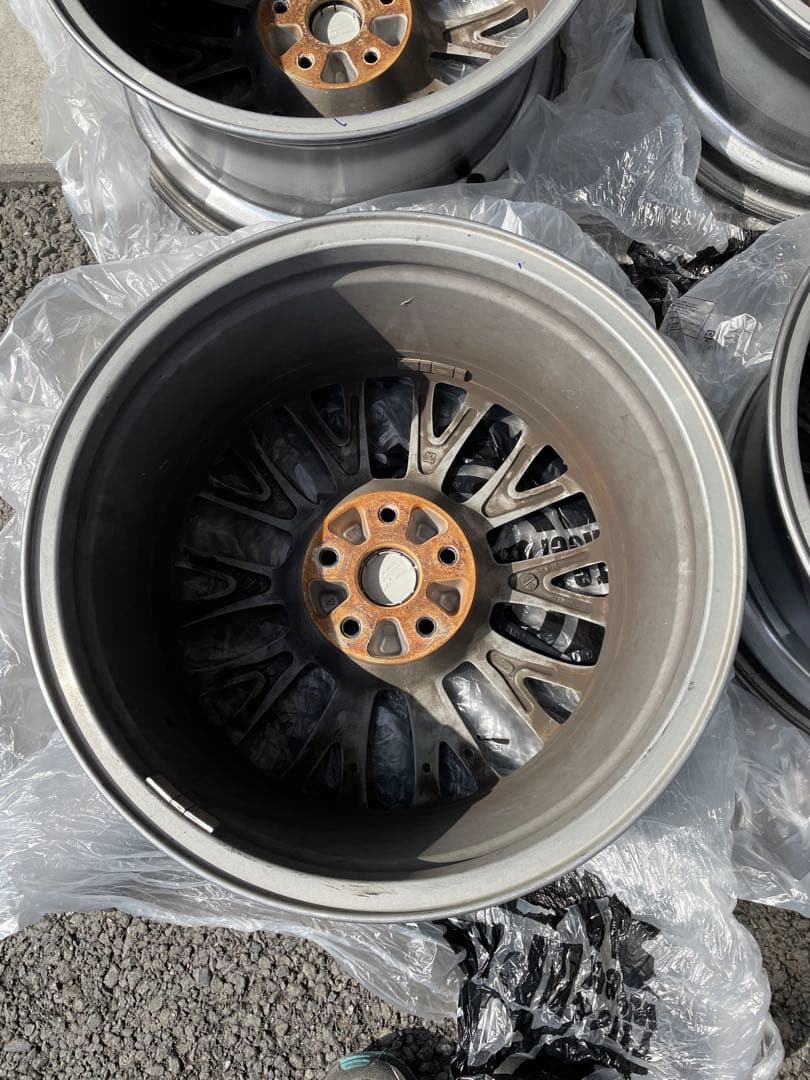 STI スポーツデザイン ブラックホイール 18インチ