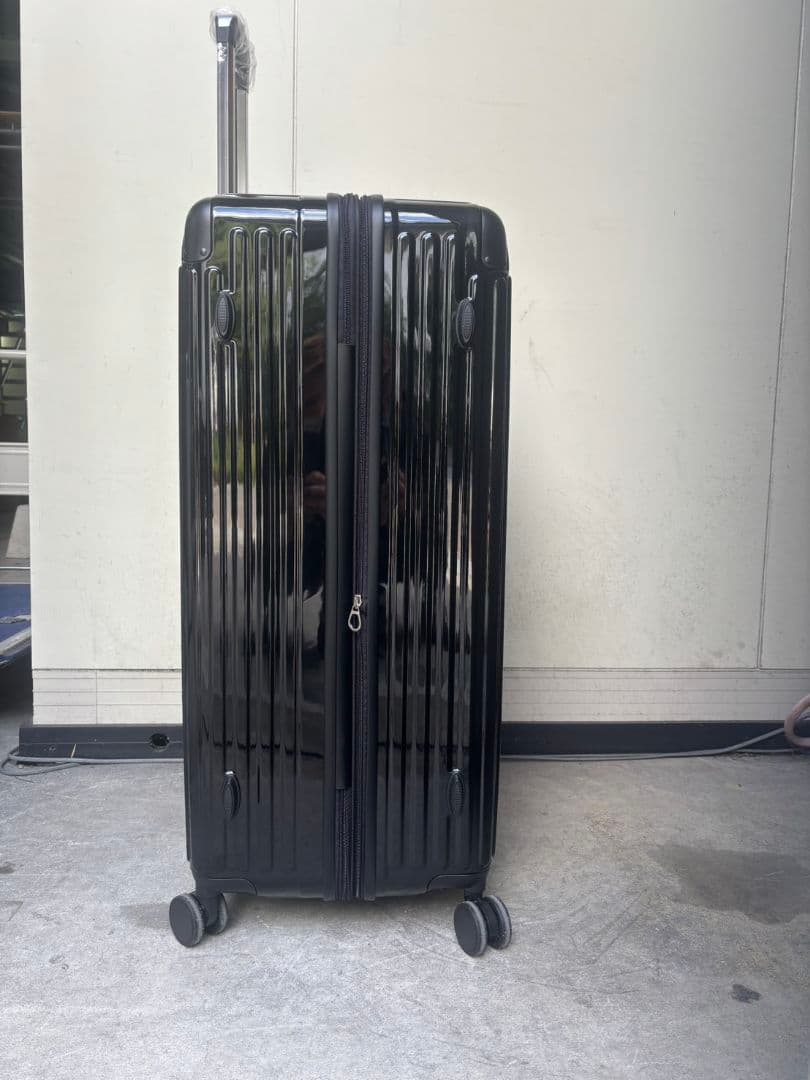 大容量特大LLサイズ　スーツケース鏡面加工 キャリーケース黒色150L32インチ