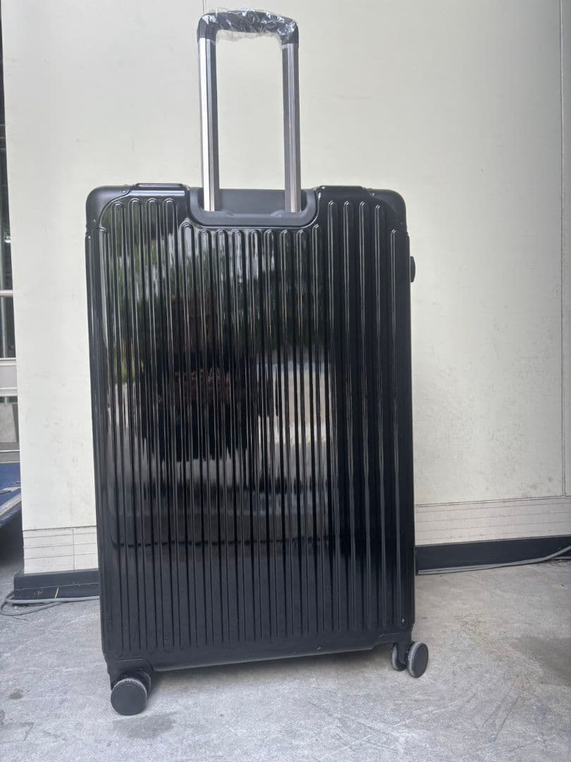 大容量特大LLサイズ　スーツケース鏡面加工 キャリーケース黒色150L32インチ