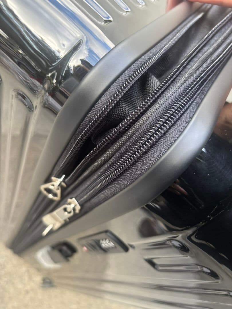 大容量特大LLサイズ　スーツケース鏡面加工 キャリーケース黒色150L32インチ