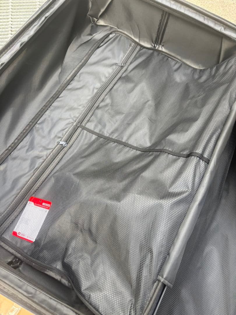 大容量特大LLサイズ　スーツケース鏡面加工 キャリーケース黒色150L32インチ