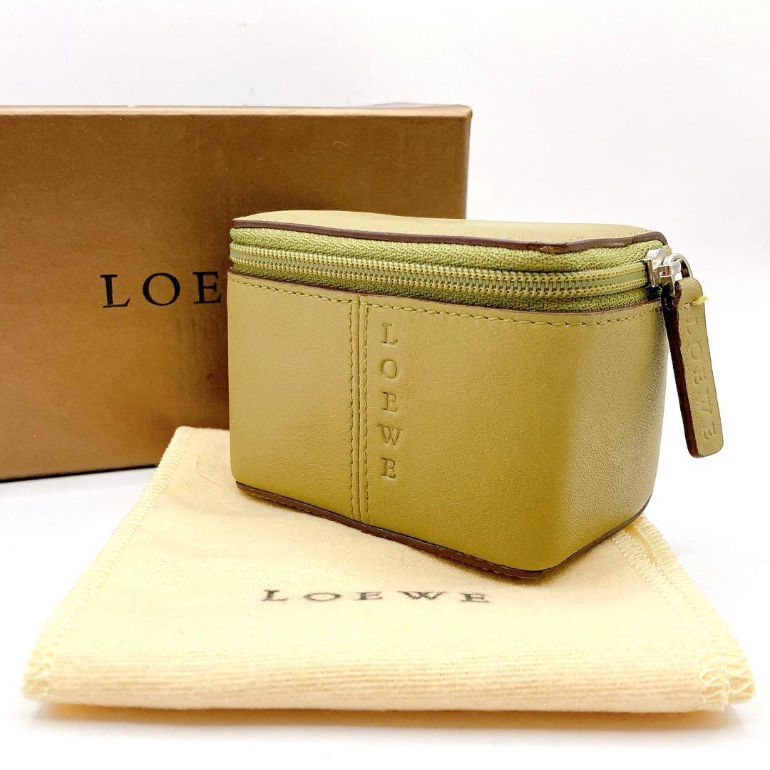 未使用✨LOEWE ロエベ アクセサリーケース 小物入れ オールレザー カーキ系