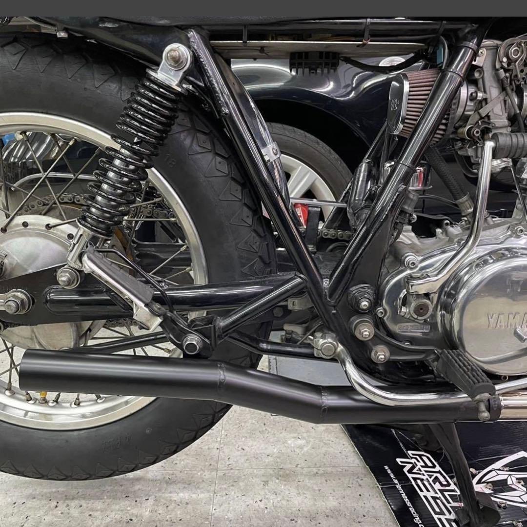 り*様 SR400 ワンオフヨシムラ風ショート菅　スリップオン　ポン付け