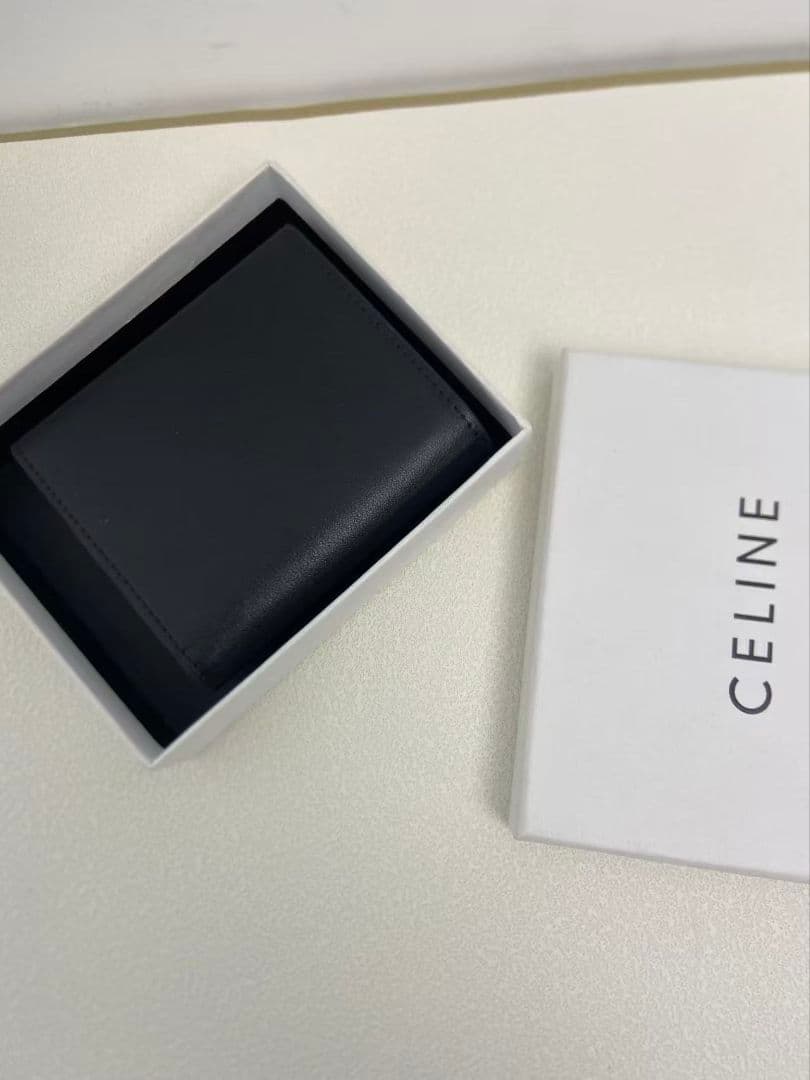 CELINE　ブラック　三つ折り財布