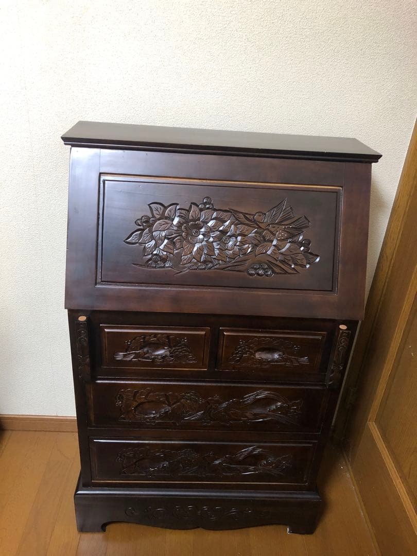 木製キャビネット ライティングビューロー　彫刻デザイン 引き出し付き