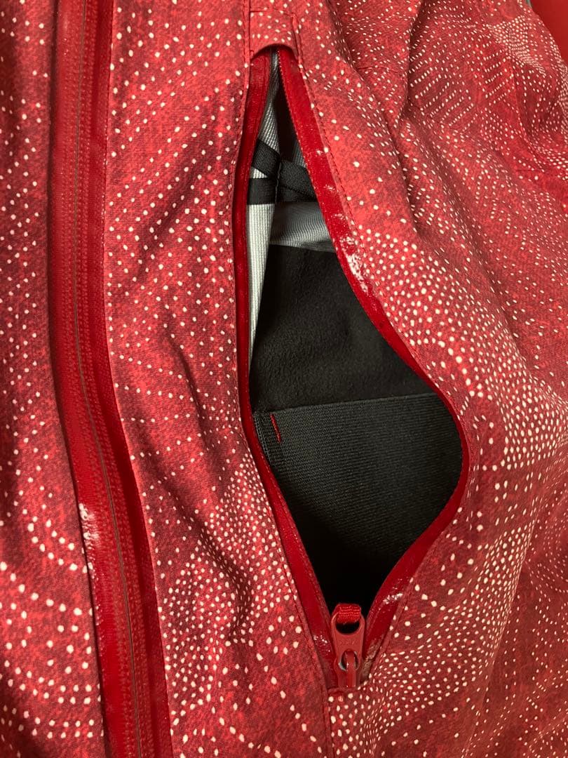 GOLDWIN スキーウェア上下　セット 赤いジャケットと青いパンツ　メンズM