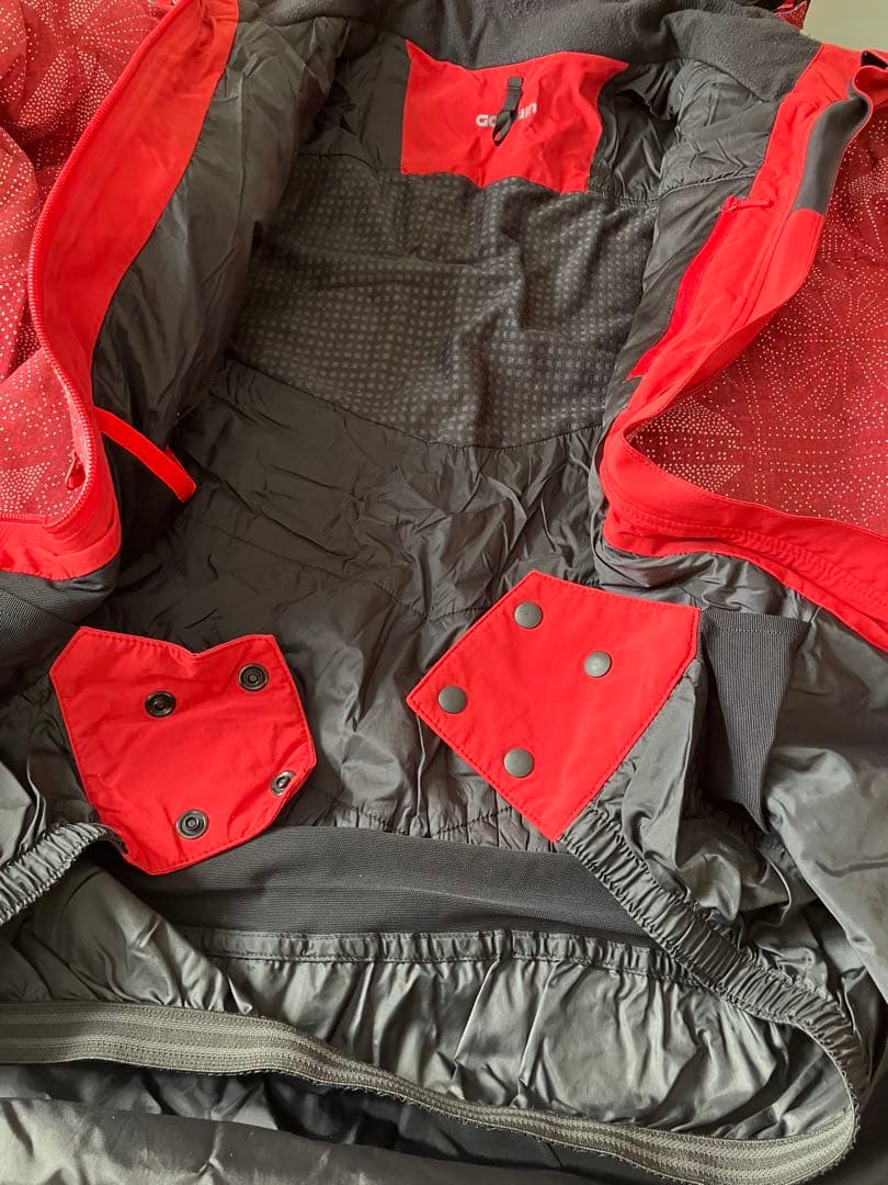 GOLDWIN スキーウェア上下　セット 赤いジャケットと青いパンツ　メンズM