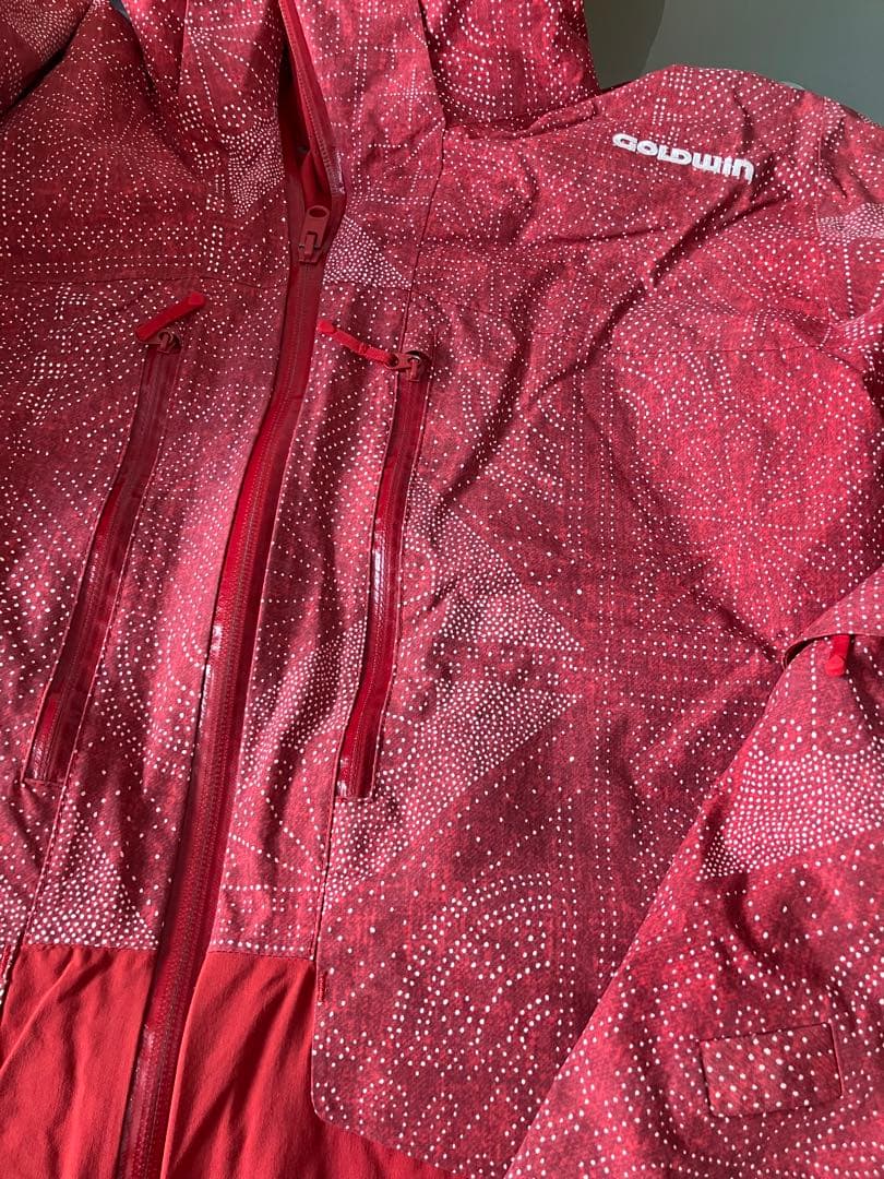 GOLDWIN スキーウェア上下　セット 赤いジャケットと青いパンツ　メンズM