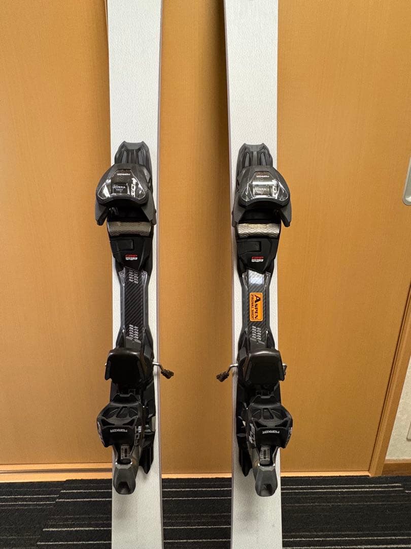 OGASAKA スキー板