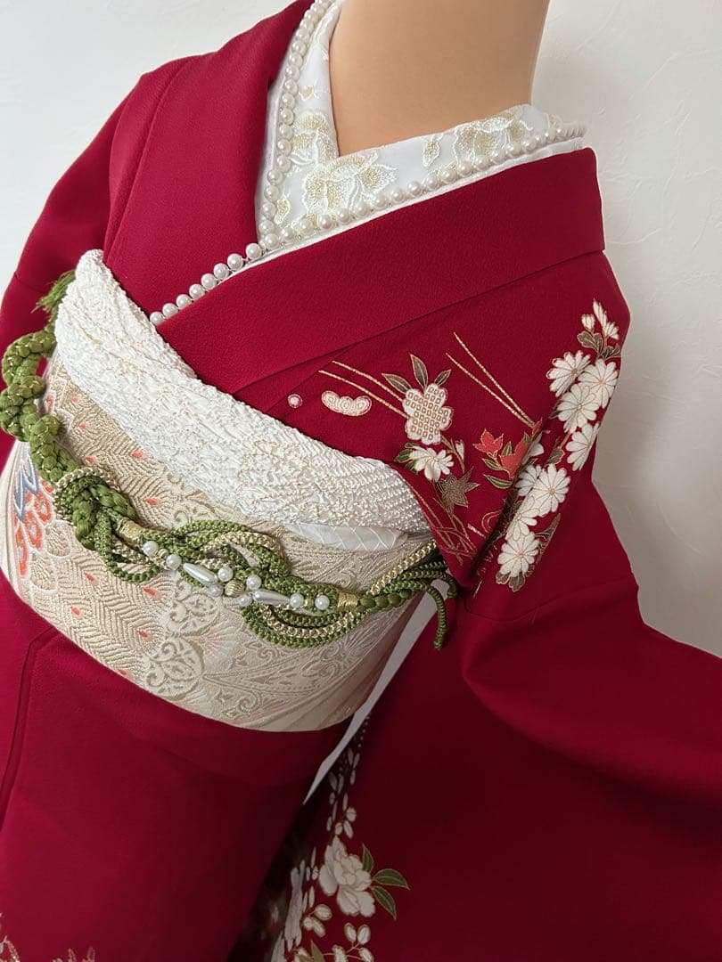 美品　王道カラー　正絹振袖フルセット　赤色 花柄　刺繍　豪華