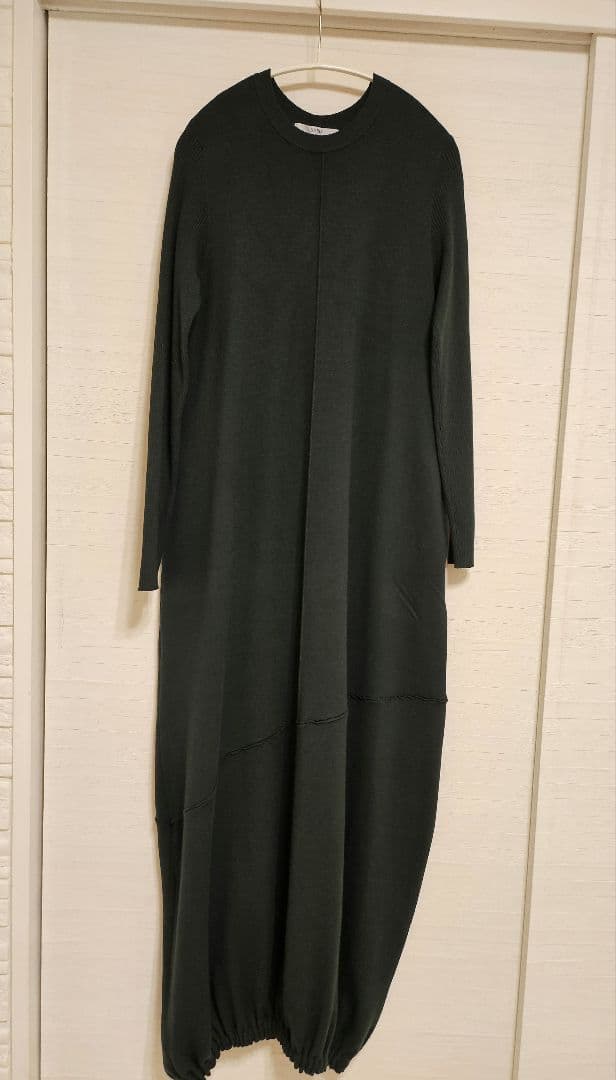 UN3D.　コクーンニットワンピース