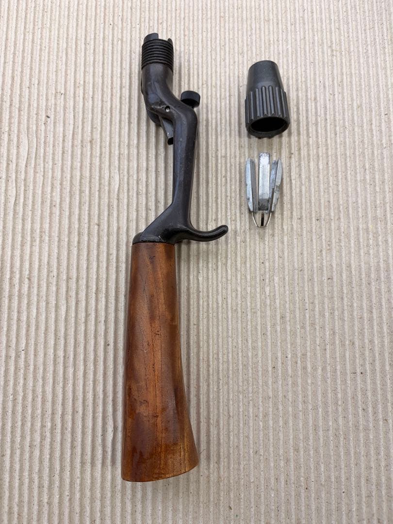 CHAMPION Featherweight フィッシンググリップ