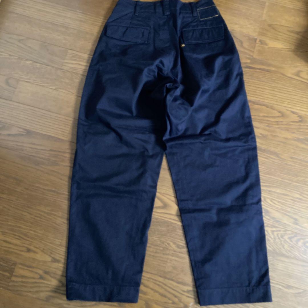 美品45R908チーゴパンツ