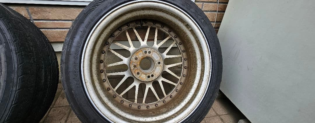 s*o様 メーカー不明　メッシュホイール