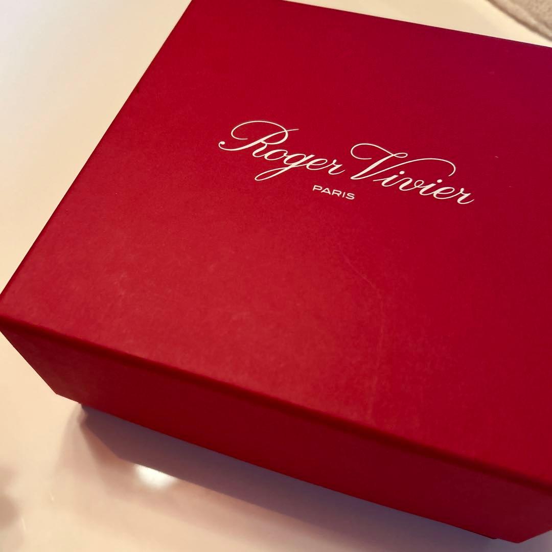 roger vivier カチューシャ