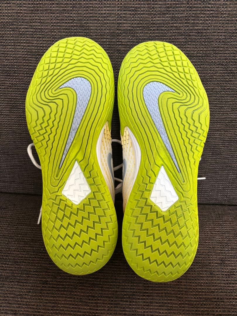 タイムセール1/12まで ナイキ テニスシューズ ナダル ホワイト/イエロー