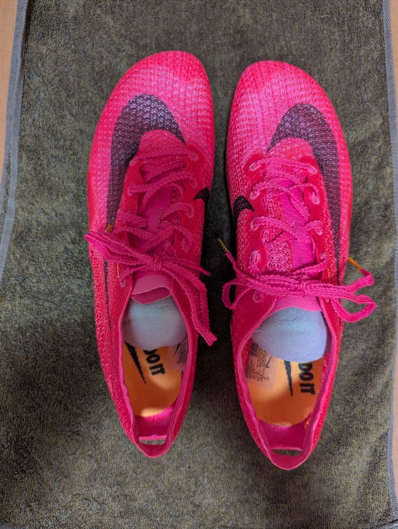 NIKE エアズームヴィクトリー　27.0cm