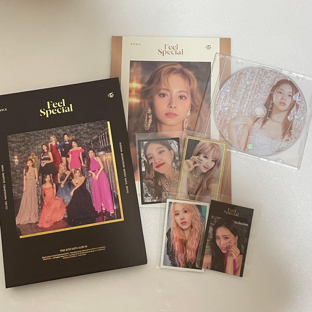 twice公式グッズアルバム トレカ ぬいぐるみ タオル ポスターまとめ売り