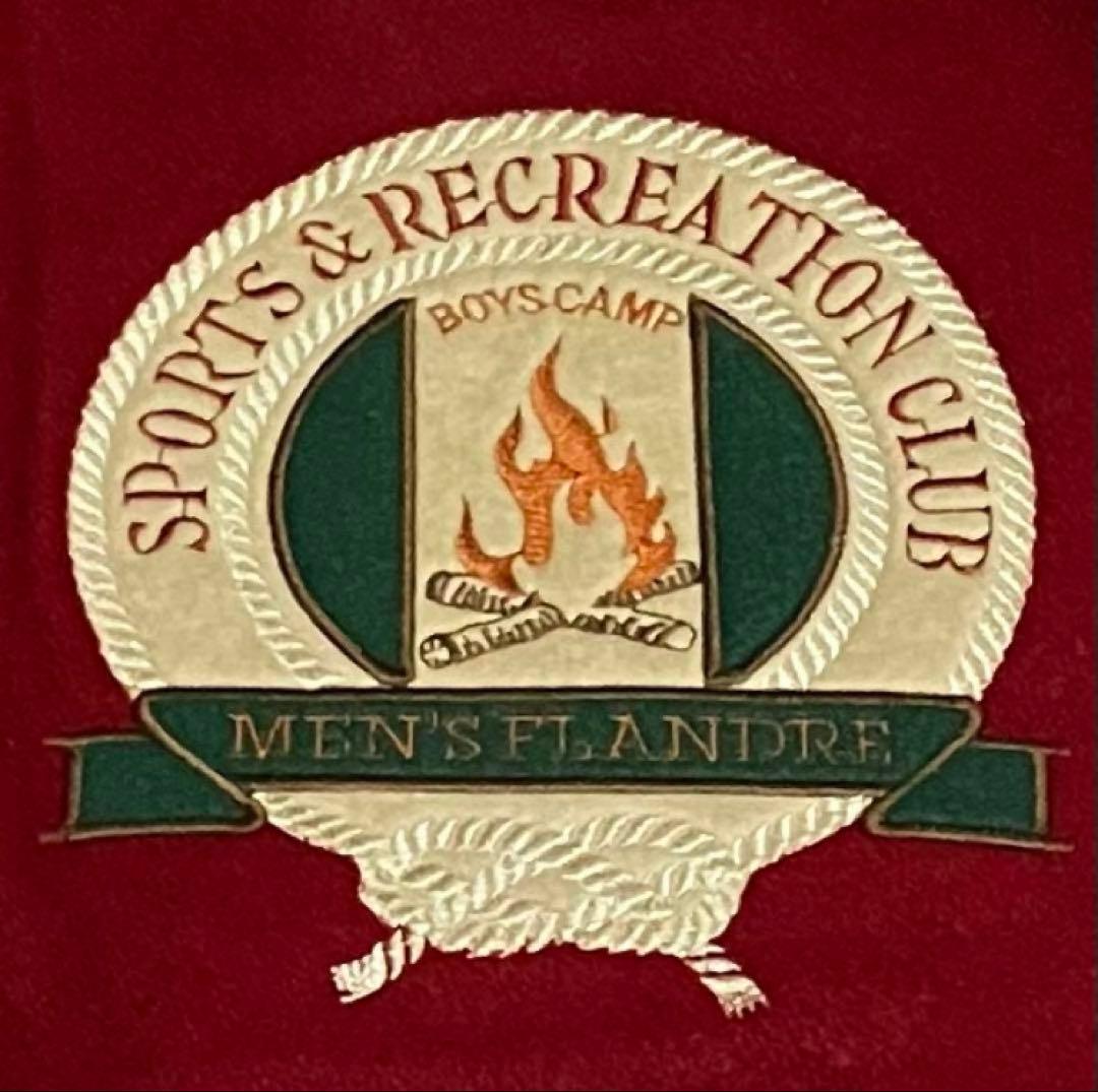 【人気】FLANDRE　フランドル　スタジャン　牛革レザー　ワッペン　刺繍ロゴ