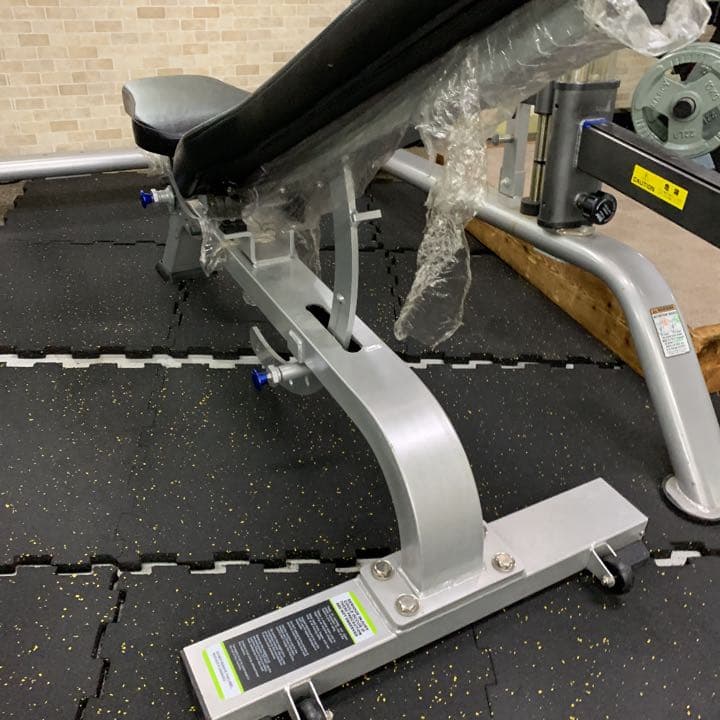 アジャストベンチ