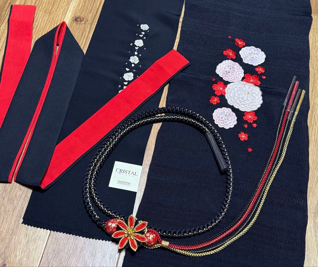 正絹振袖フルセット★金駒刺繍★舞蝶花紋様★絞り加工