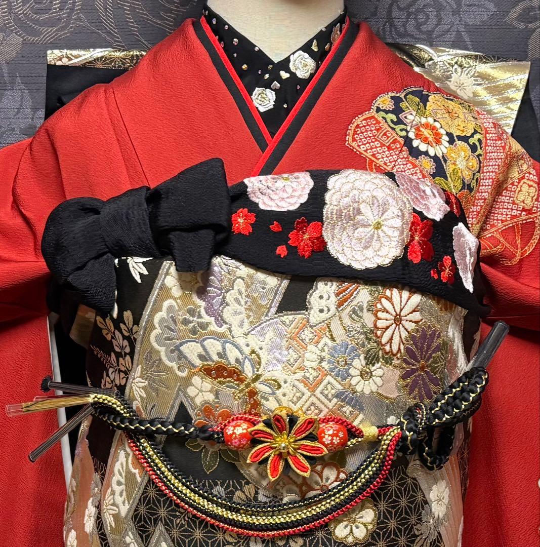 正絹振袖フルセット★金駒刺繍★舞蝶花紋様★絞り加工