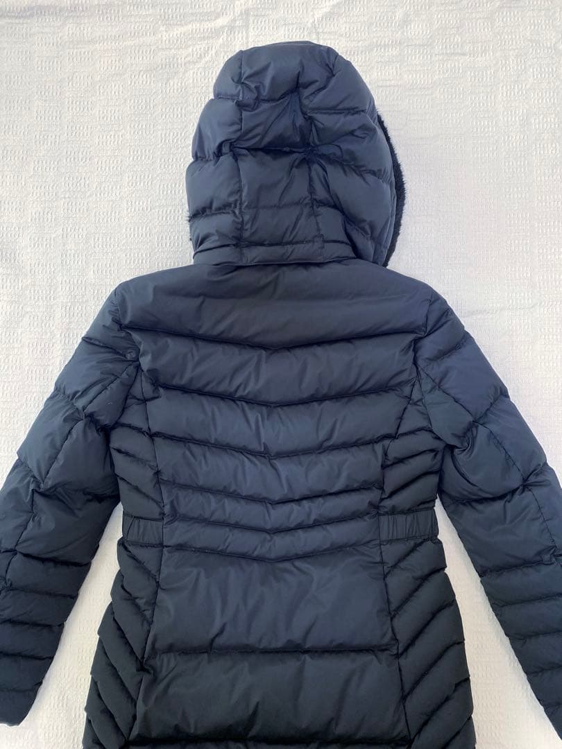   【ファー付き黒ダウンロングコート】