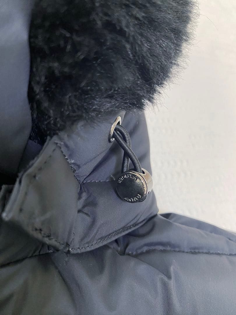   【ファー付き黒ダウンロングコート】