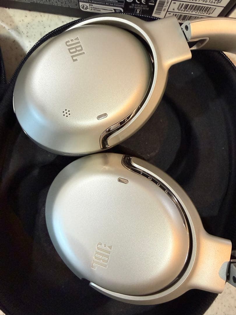 JBL TOUR ONE M2 ワイヤレスヘッドホン