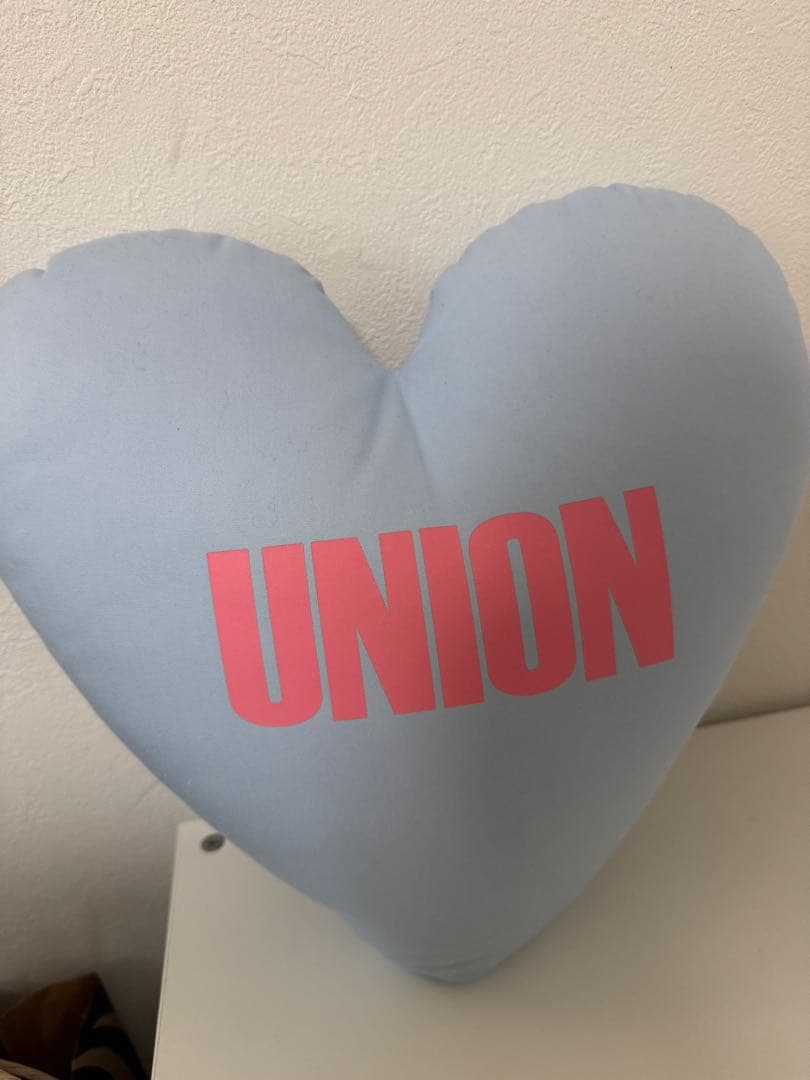 girls dont cry 正規品　ハートクッションverdy union