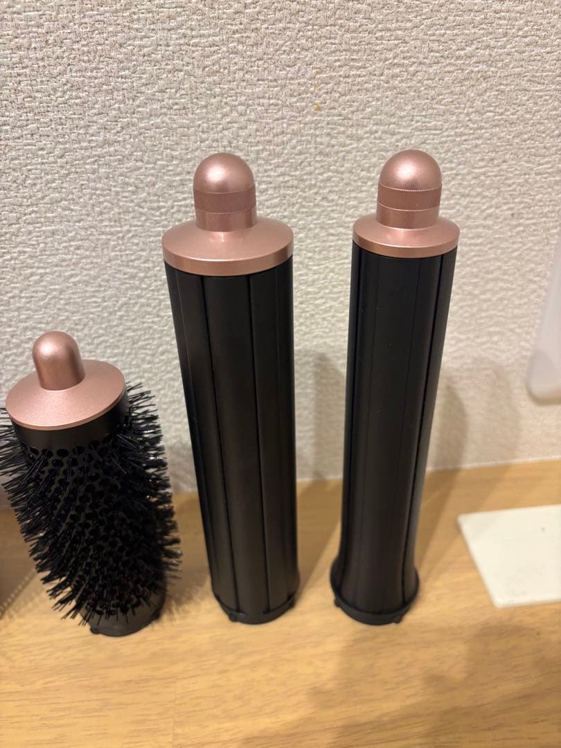 ダイソンエアラップ　HS05 ヘアスタイラー　ロゼ