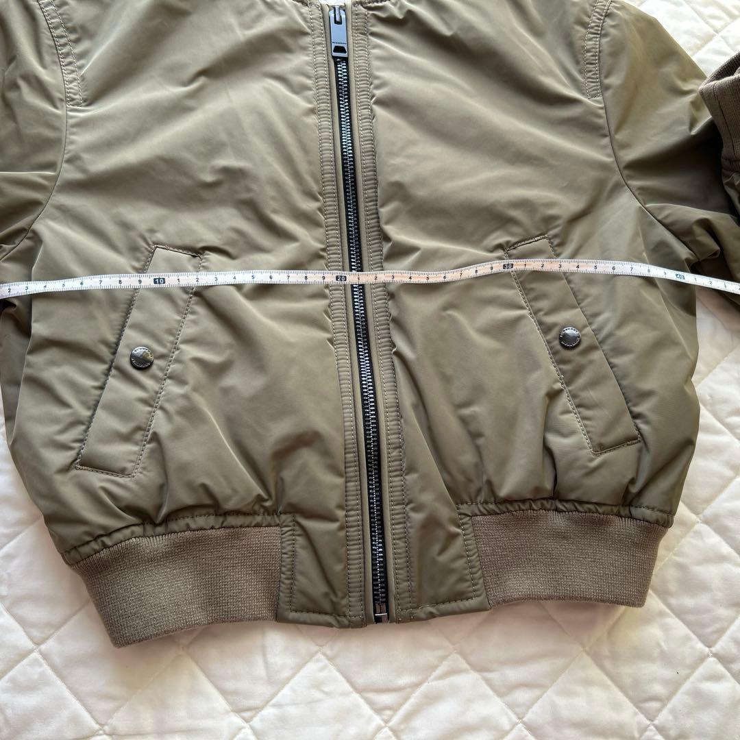 ゆ*り様 美品 BURBERRY 8Y 135サイズ ロゴ ブルゾン ジャケット