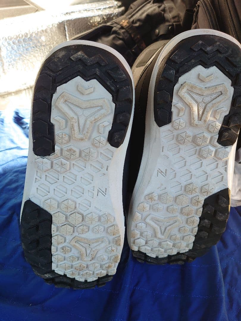 スノーボードブーツ ブラック/ホワイト